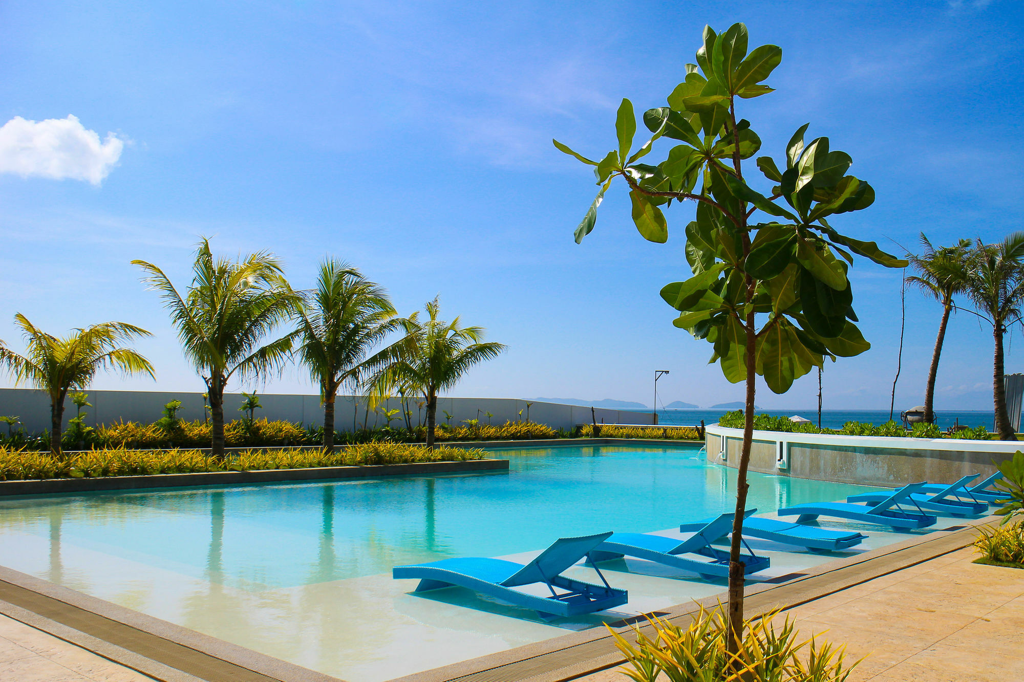 Ciriaco Hotel And Resort Calbayog Exterior photo